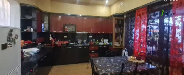 3 սենյականոց բնակարան, Դավթաշեն 3-րդ թաղամաս, 85 ք.մ., 1/3 հարկ, բարձր առաստաղներ