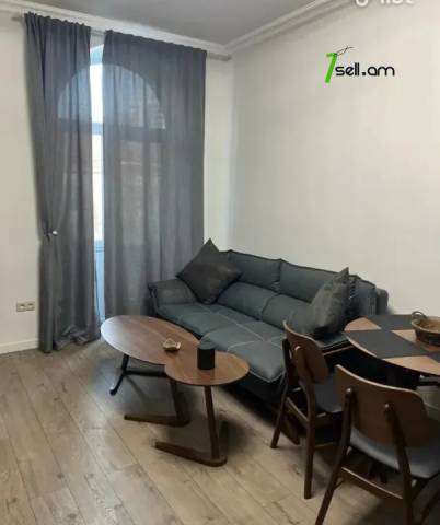 2 սենյականոց բնակարան Կորյունի փողոցում, 35 քմ, բարձր առաստաղներ, կապիտալ վերանորոգված, քարե շենք