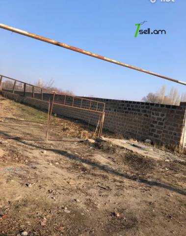 Հողատարածք բնակելի շինությունների համար Սարգիս Լուկաշինի փողոցում Աջափնյակում, 500 քմ