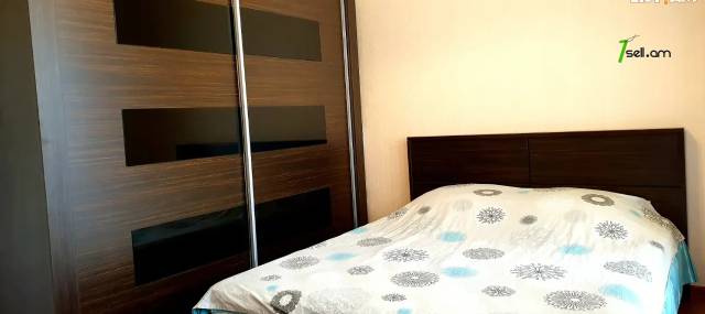 3 սենյականոց բնակարան նորակառույց շենքում, Դավթաշենի 4-րդ զանգված, 84 ք.մ., 2 սանհանգույց