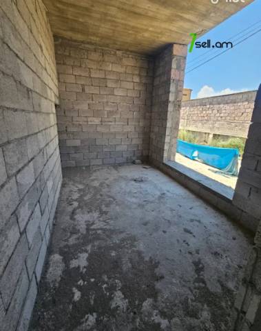 Երեք հարկանի տուն, Գ-1 թաղամաս Աջափնյակում, 280 քմ, 3+ սանհանգույց