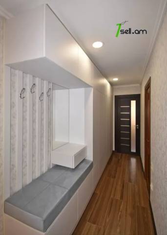 2 սենյականոց բնակարան Թումանյան փողոցում, 70 ք.մ., 2/5 հարկ, կապիտալ վերանորոգված, քարե շենք