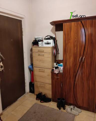 1 սենյականոց բնակարան Օհանովի փողոցում, 45 ք.մ., նախավերջին հարկ, կոսմետիկ վերանորոգում