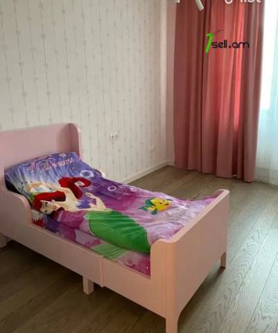 3 սենյականոց բնակարան նորակառույց շենքում Օրբելի եղբայրների փողոցում, 85 ք.մ., 2 սանհանգույց