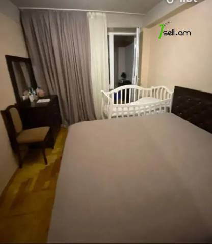 3 սենյականոց բնակարան Սունդուկյան փողոցում, 68 քմ, 5/12 հարկ, 2 սանհանգույց, մասնակի վերանորոգում