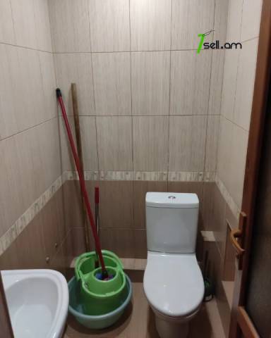 3 սենյականոց բնակարան Հալաբյան փողոցում, 87 ք.մ., 2 սանհանգույց, նախավերջին հարկ