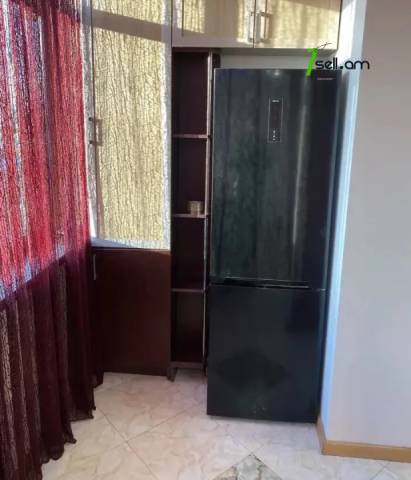 3 սենյականոց բնակարան Էրեբունու փողոցում, 64 քմ, 3/5 հարկ, եվրովերանորոգված, քարե շենք