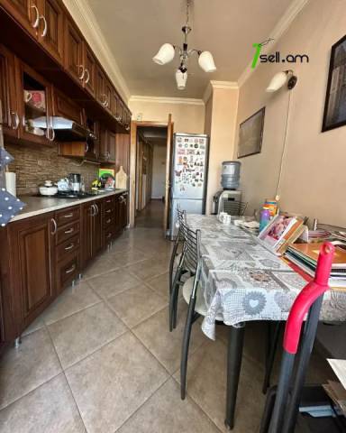 3 սենյականոց բնակարան Սարյան փողոցում, 100 քմ, 13/15 հարկ, կապիտալ վերանորոգված