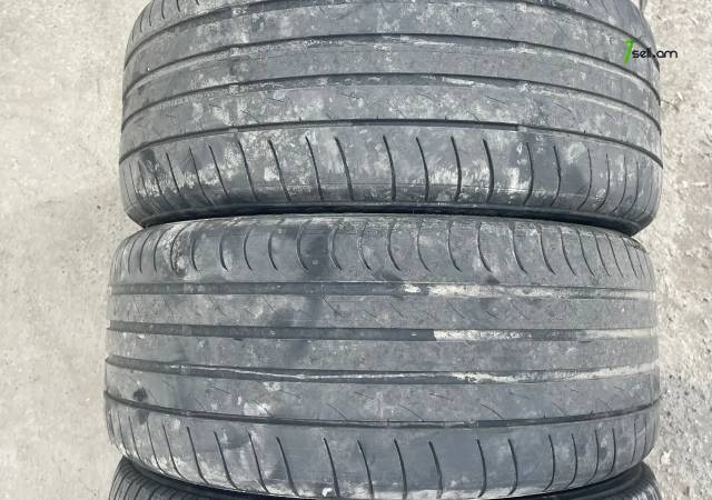 GGG. Wanliy 245/40/R17 2 hat 70%