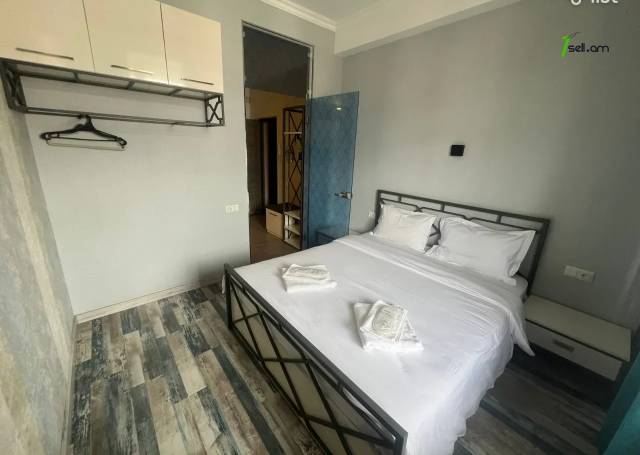 3 սենյականոց բնակարան նորակառույց շենքում Եկմալյան փողոցում, 55 քմ, 8/11 հարկ, բարձր առաստաղներ