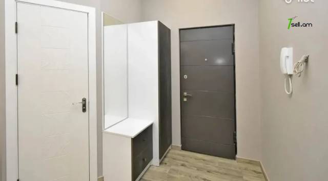 2 սենյականոց բնակարան նորակառույց շենքում Կալենցի փողոցում, 46 ք.մ., բարձր առաստաղներ
