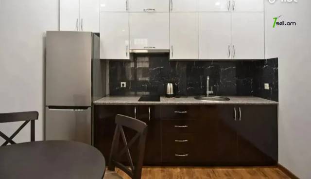 2 սենյականոց բնակարան նորակառույց շենքում Արամի փողոցում, 58 ք.մ., բարձր առաստաղներ