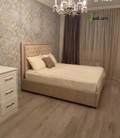 3 սենյականոց բնակարան Պարոնյան փողոցում, 100 ք.մ., 2 սանհանգույց, 6/9 հարկ, եվրովերանորոգված