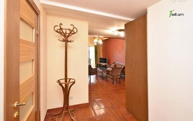 4 սենյականոց բնակարան նորակառույց շենքում Ծարավ Աղբյուրի փողոցում, 105 քմ, 2 սանհանգույց