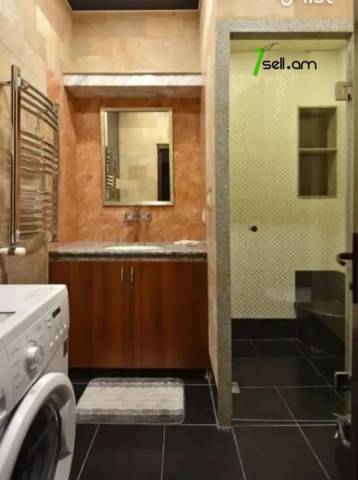 2 սենյականոց բնակարան նորակառույց շենքում Արամի փողոցում, 58 ք.մ., բարձր առաստաղներ