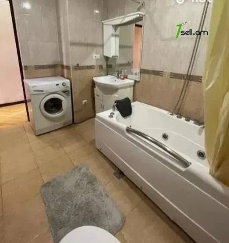 4 սենյականոց բնակարան նորակառույց շենքում Գյուլբենկյան փողոցում, 120 ք.մ., 2 սանհանգույց