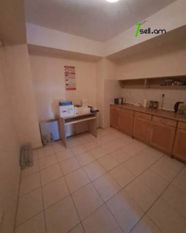 Գրասենյակային տարածք, Buzand St կենտրոնում, 70 ք.մ.