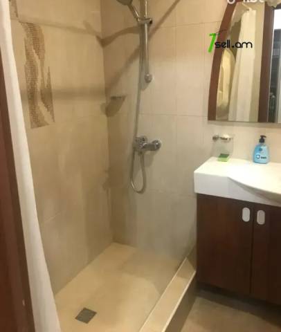 2 սենյականոց բնակարան նորակառույց շենքում Վիկտոր Համբարձումյանի փողոցում, 90 ք.մ., 2 սանհանգույց