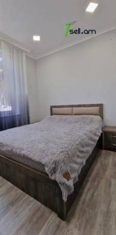 Մեկ հարկանի քարե տուն, Չարենցի նրբանցք կենտրոնում, 100 ք.մ., կապիտալ վերանորոգված