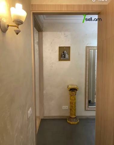2 սենյականոց բնակարան Գրիբոյեդով փողոցում, 56 ք.մ., 2/5 հարկ, բարձր առաստաղներ, եվրովերանորոգված