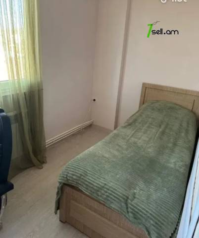 3 սենյականոց բնակարան Գուսան Շերամի փողոցում, 80 ք.մ., 7/9 հարկ, կապիտալ վերանորոգված