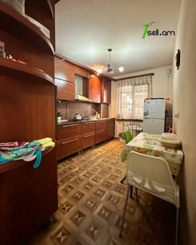 Բազմաֆունկցիոնալ գույք Արամ Խաչատրյանի փողոցում Արաբկիրում, 150 քմ