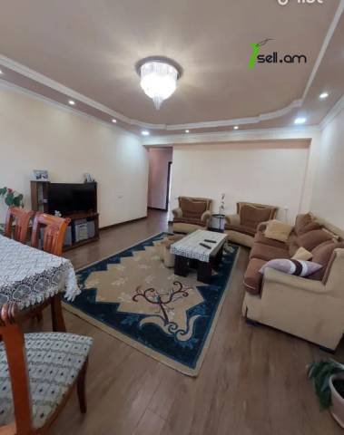 3 սենյականոց բնակարան Խաղաղ Դոնի փողոցում, 81 ք.մ., 3/9 հարկ, կապիտալ վերանորոգված