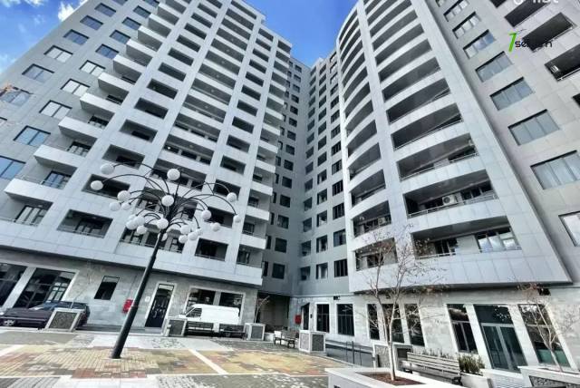 4 սենյականոց բնակարան նորակառույց շենքում Պարույր Սևակի փողոցում, 126 ք.մ., 2 սանհանգույց