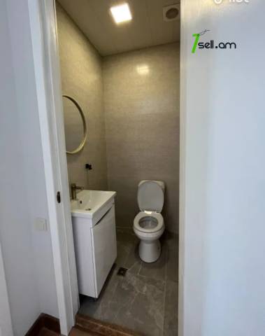 3 սենյականոց բնակարան նորակառույց շենքում Ռուբեն Սևակի փողոցում, 84 ք.մ., 5/7 հարկ, 2 սանհանգույց