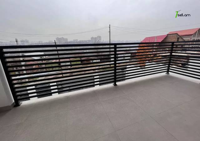 Երկու հարկանի քարե տուն Գոգոլի փողոցում Քանաքեռ Զեյթունում, 550 ք.մ., 3+ սանհանգույց