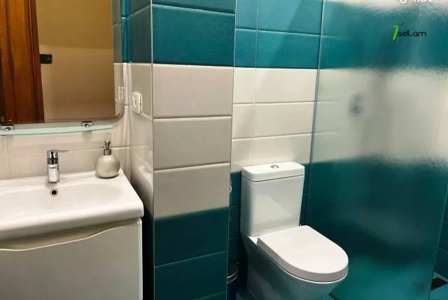 4 սենյականոց բնակարան նորակառույց շենքում կենտրոնում, 110 քմ, 4/15 հարկ, 2 սանհանգույց