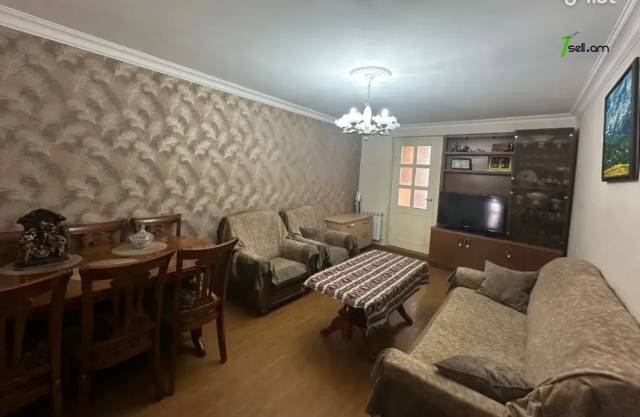 4 սենյականոց բնակարան Լվովյան փողոցում, 60 ք.մ., 2/5 հարկ, բարձր առաստաղներ, եվրովերանորոգված