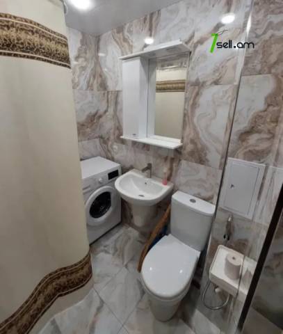 2 սենյականոց բնակարան Մարգարյան փողոցում, 50 քմ, նախավերջին հարկ, եվրովերանորոգված, քարե շենք