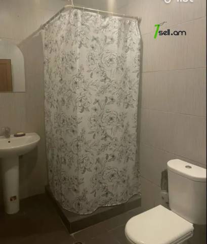 3 սենյականոց բնակարան Քանաքեռ Զեյթունում, 86 ք.մ., եվրովերանորոգված, քարե շենք