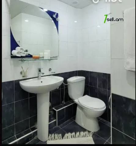 2 սենյականոց բնակարան Կոմիտասի պողոտայում, 50 ք.մ., կապիտալ վերանորոգված, քարե շենք