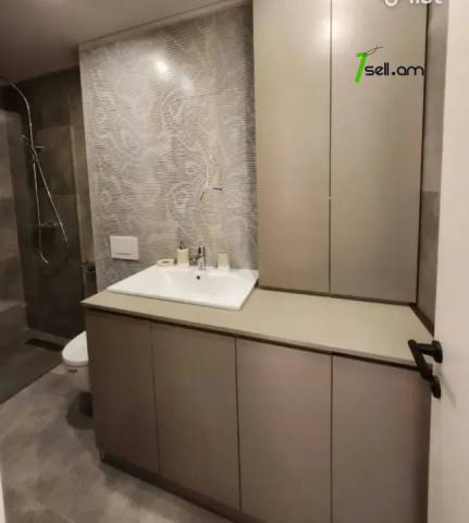 2 սենյականոց բնակարան նորակառույց շենքում Ալեք Մանուկյան փողոցում, 47 ք.մ., բարձր առաստաղներ