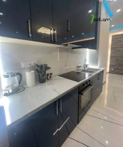 4 սենյականոց բնակարան նորակառույց շենքում Նիկողայոս Ադոնցի փողոցում, 130 ք.մ., 2 սանհանգույց