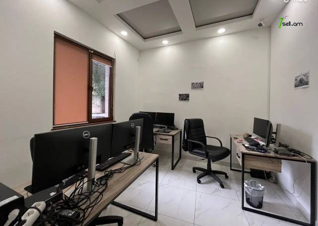 Բազմաֆունկցիոնալ գույք Թումանյան փողոցում կենտրոնում, 155 ք.մ.