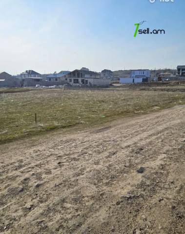 Հողատարածք բնակելի շինությունների համար Ծաղկունք 5-րդ փողոցում Բալահովիտում, 800 ք.մ.