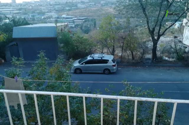 2 սենյականոց բնակարան Լվովյան փողոցում, 54 քմ, 2/5 հարկ, կոսմետիկ վերանորոգում, քարե շենք