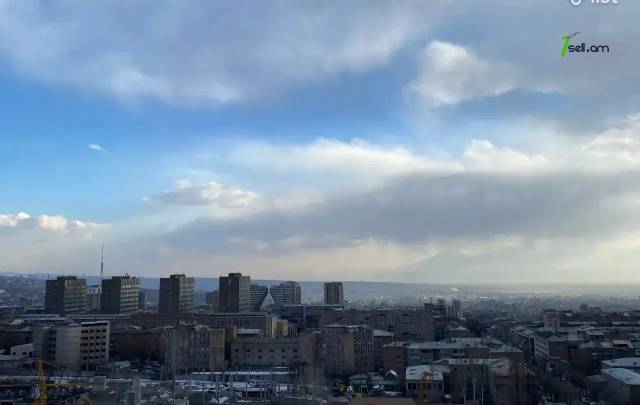 2 սենյականոց բնակարան նորակառույց շենքում Գրիբոյեդով փողոցում, 70 ք.մ., 13/16 հարկ, բարձր առաստաղներ