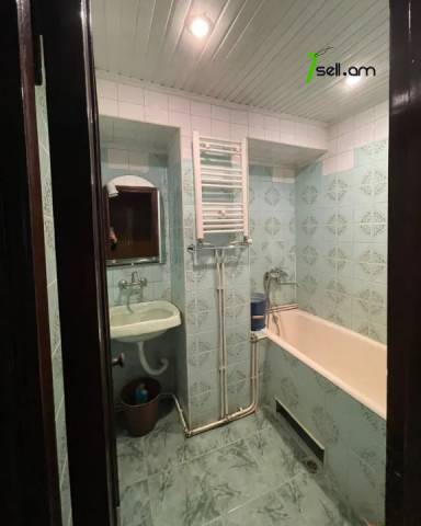 2 սենյականոց բնակարան Մարտիրոս Սարյանի փողոցում, 70 քմ, 9/11 հարկ, կոսմետիկ վերանորոգում