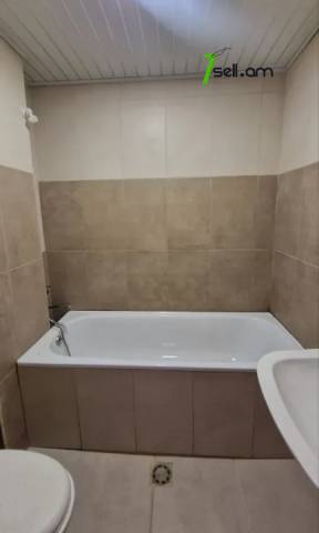 2 սենյականոց բնակարան, 1 թաղամաս, 56 քմ, 3/5 հարկ, կոսմետիկ վերանորոգում