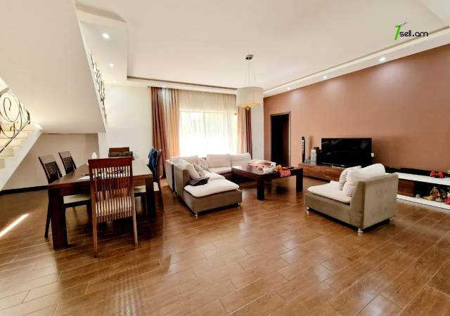 Երկու հարկանի քարե տուն Բագրևանդի փողոցում Նոր Նորքում, 600 ք.մ., 3+ սանհանգույց