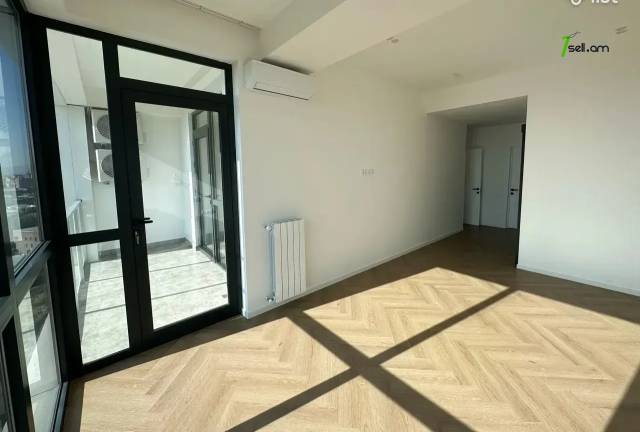 4 սենյականոց բնակարան նորակառույց շենքում Կարապետ Ուլնեցու փողոցում, 133 ք.մ., 2 սանհանգույց