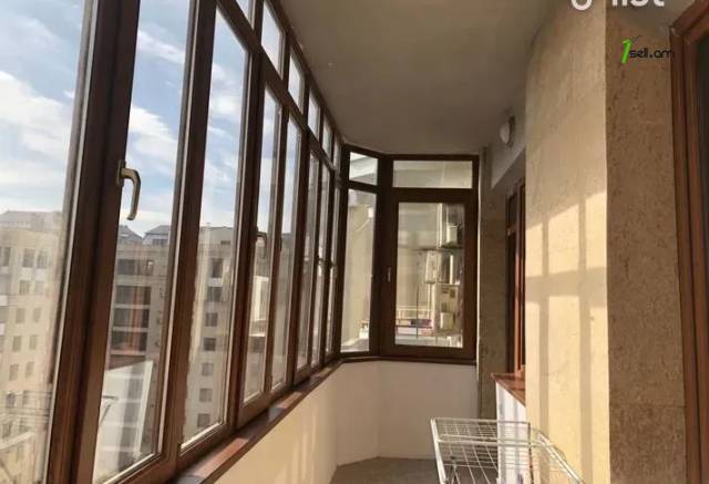 2 սենյականոց բնակարան նորակառույց շենքում Արգիշտի փողոցում, 59 ք.մ., նախավերջին հարկ