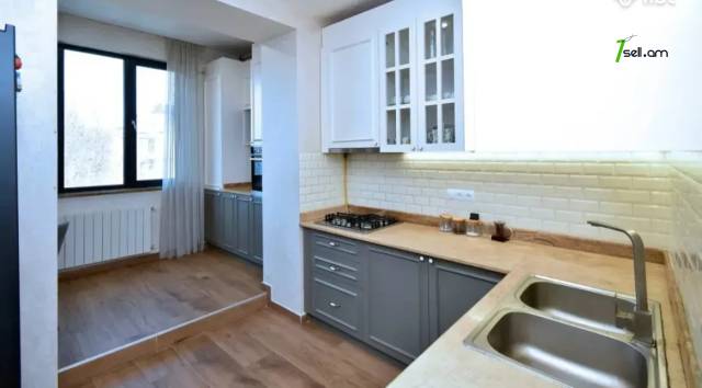 3 սենյականոց բնակարան Կոմիտասի պողոտայում, 88 քմ, նախավերջին հարկ, բարձր առաստաղներ