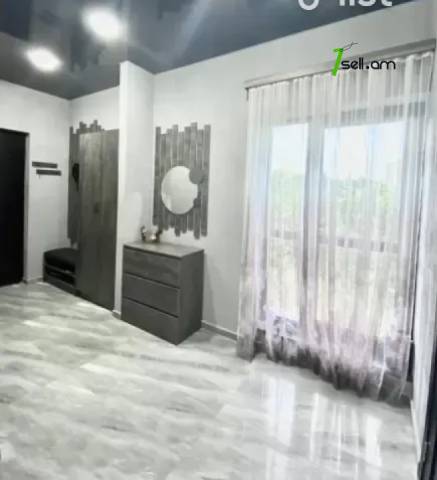 Երկու հարկանի տուն Հրաչյա Աճառյանի փողոցում Ավանում, 200 ք.մ., 2 սանհանգույց, կապիտալ վերանորոգված