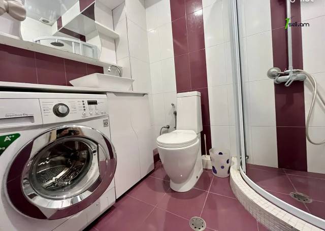 2 սենյականոց բնակարան, Vardanants Street, 50 ք.մ., 5/10 հարկ, կապիտալ վերանորոգված