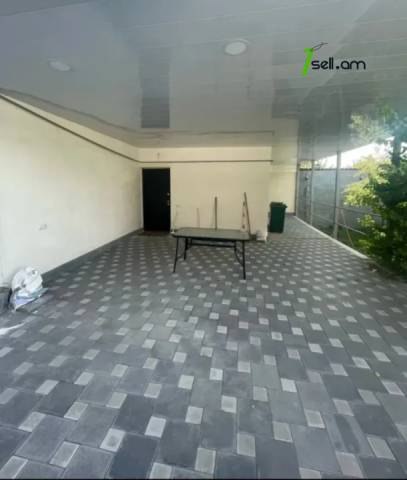 Մեկ հարկանի քարե տուն Նոր-Արեշի 46 փողոցում Էրեբունիում, 500 քմ, եվրովերանորոգված